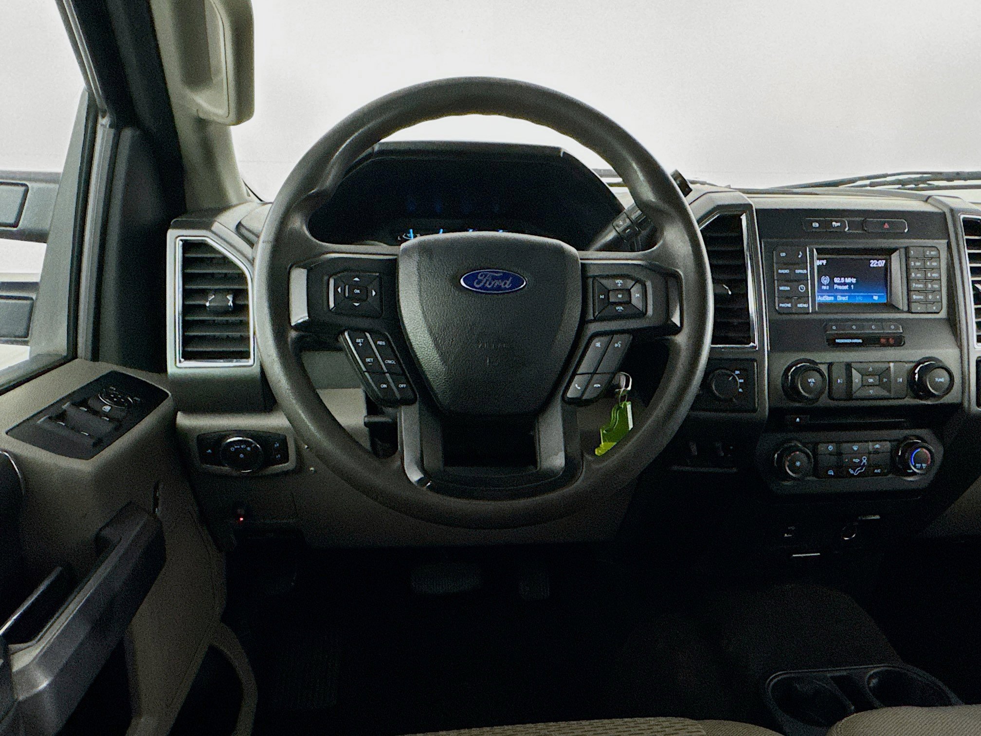 Used 2017 Ford F250 XLT w/ Snow Plow Prep Package image 16