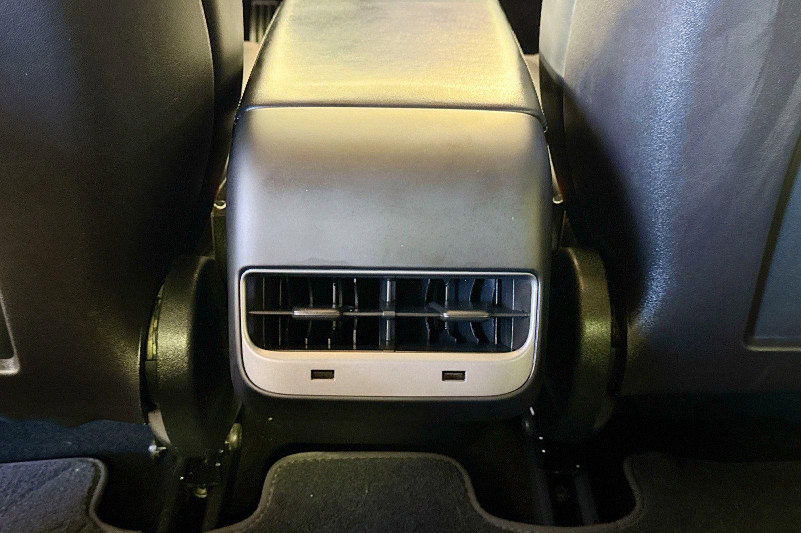 Used 2020 Tesla Model 3 Performance image 22