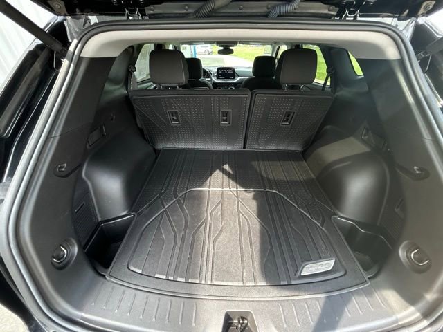 Used 2024 Chevrolet Blazer LT w/ Convenience Package FWD image 32