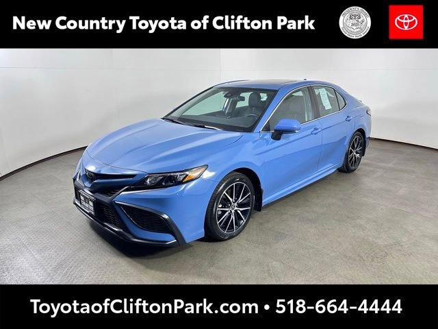 Used 2023 Toyota Camry SE w/ Cold Weather Package AWD/4WD image 7