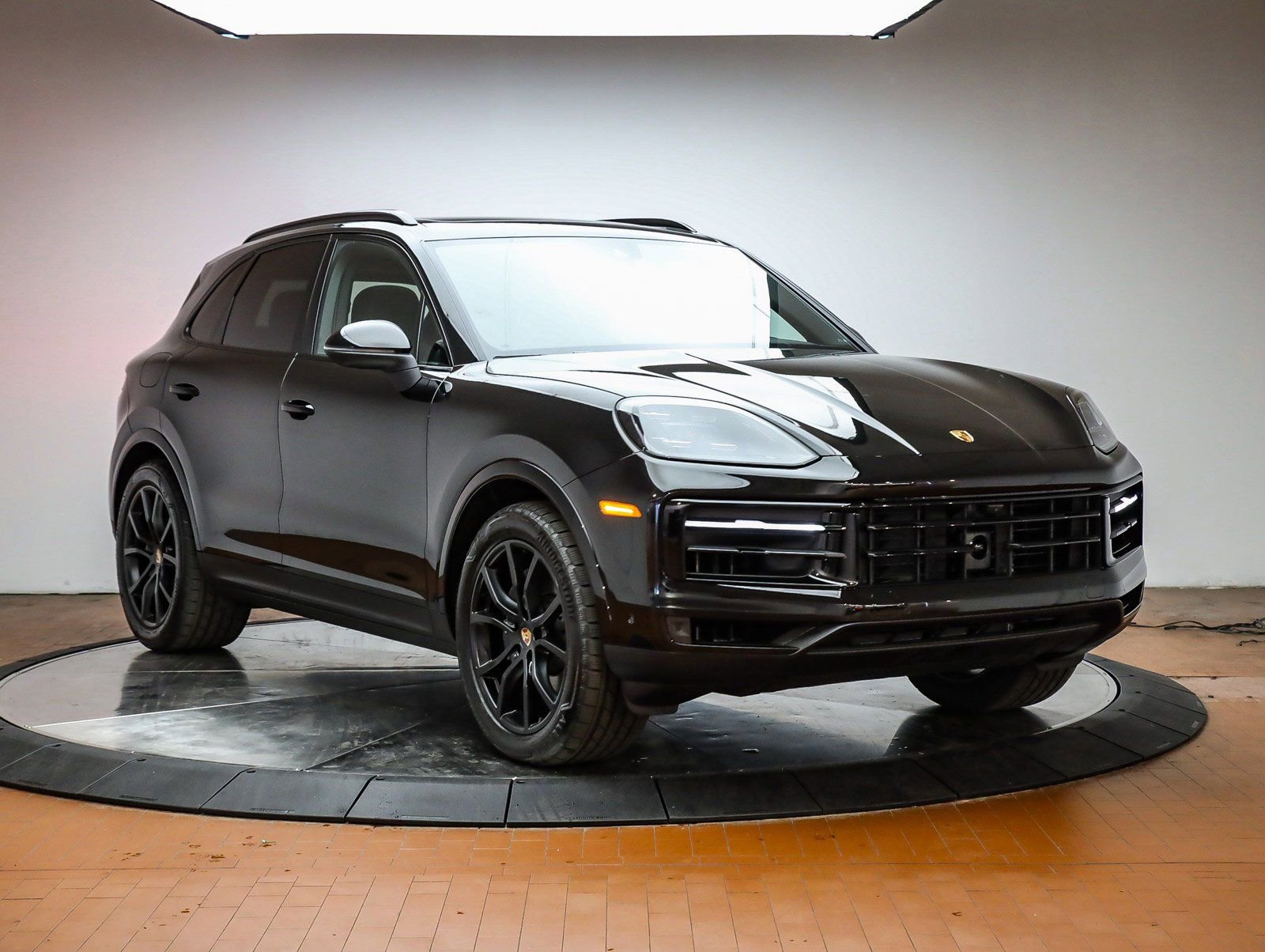 Certified 2026 Porsche Cayenne image 13