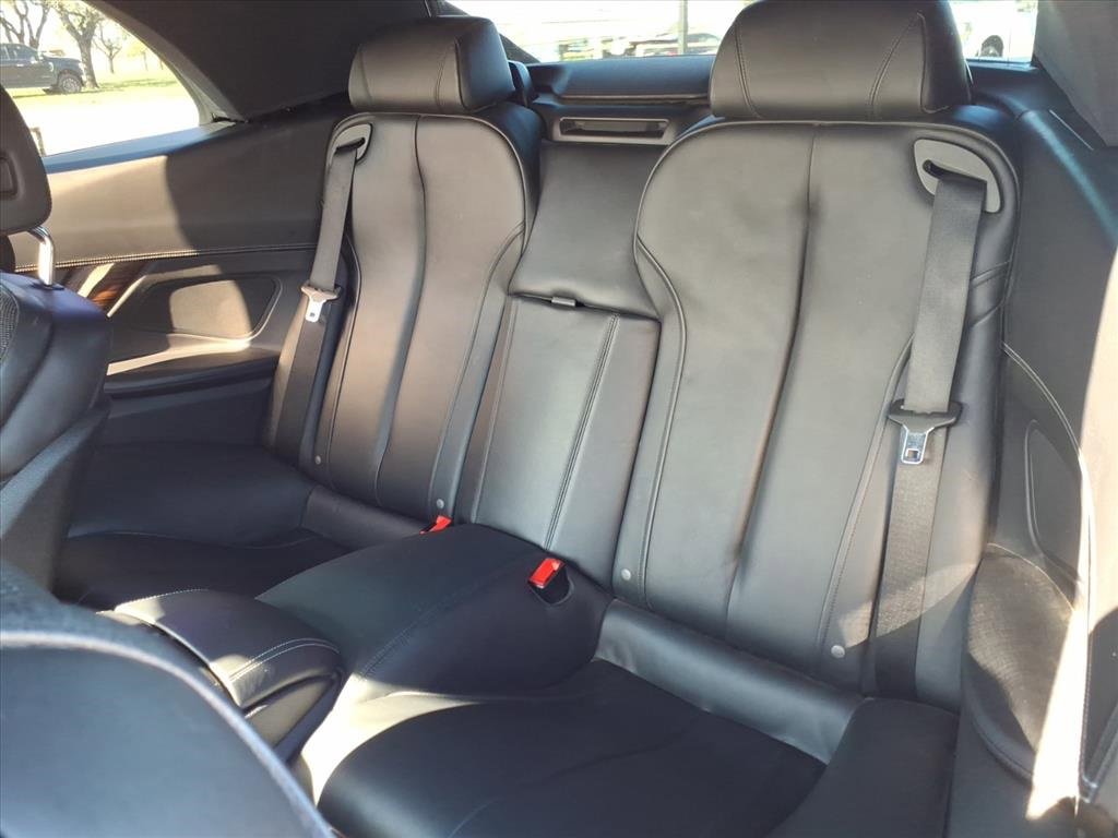 Used 2017 BMW 640i Convertible image 16
