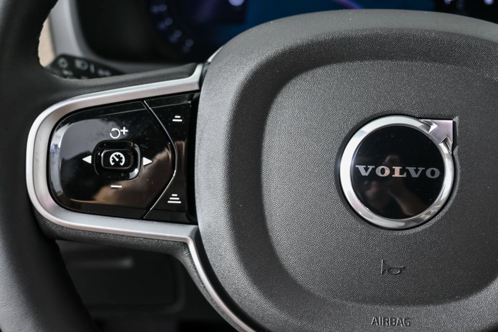 Certified 2026 Volvo XC90 B6 Plus w/ Protection Package Premier image 12