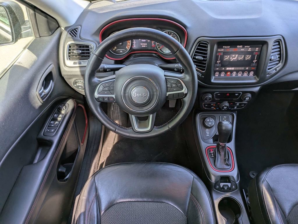 Used 2019 Jeep Compass Trailhawk image 16