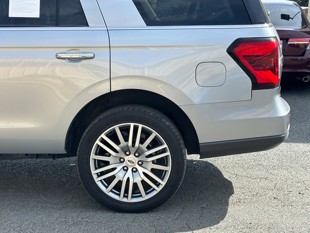 Used 2023 Ford Expedition Limited AWD/4WD image 43