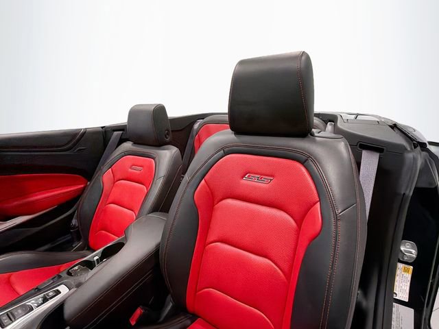 Used 2016 Chevrolet Camaro SS image 19