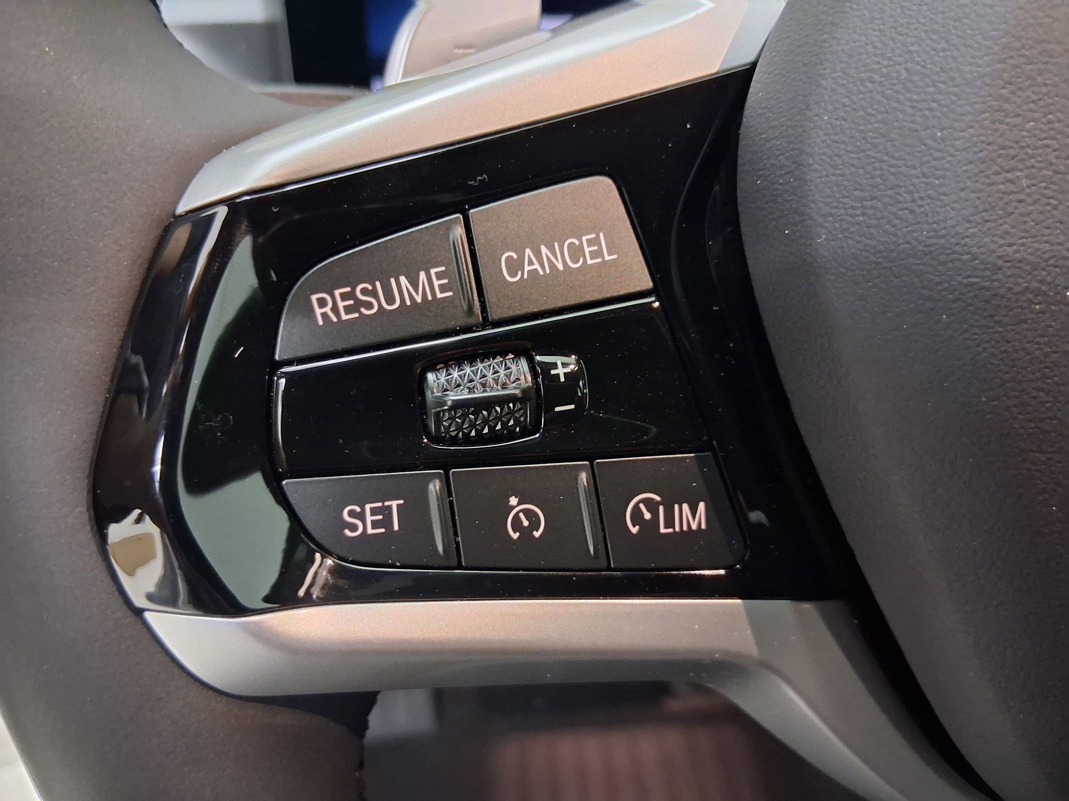 New 2026 BMW 330i Sedan w/ Convenience Package image 16