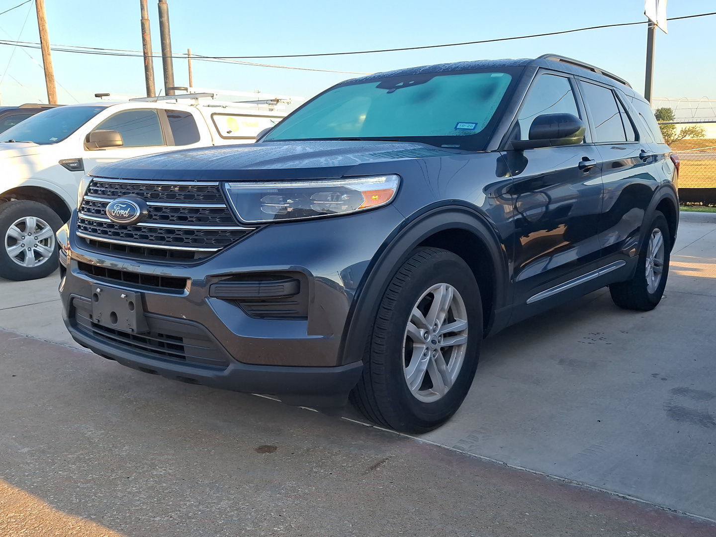 Used 2023 Ford Explorer XLT RWD image 25