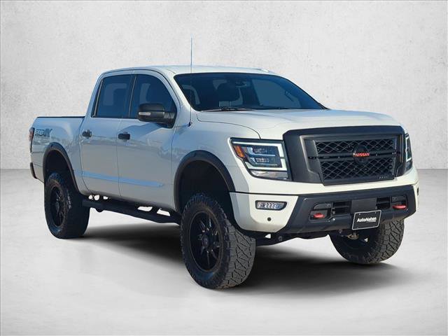 Used 2021 Nissan Titan PRO-4X w/ Pro-4x Convenience Package image 3
