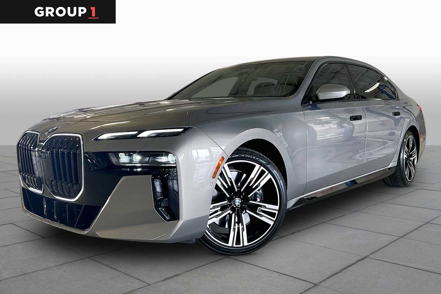 Certified 2024 BMW 760i xDrive AWD/4WD image 1