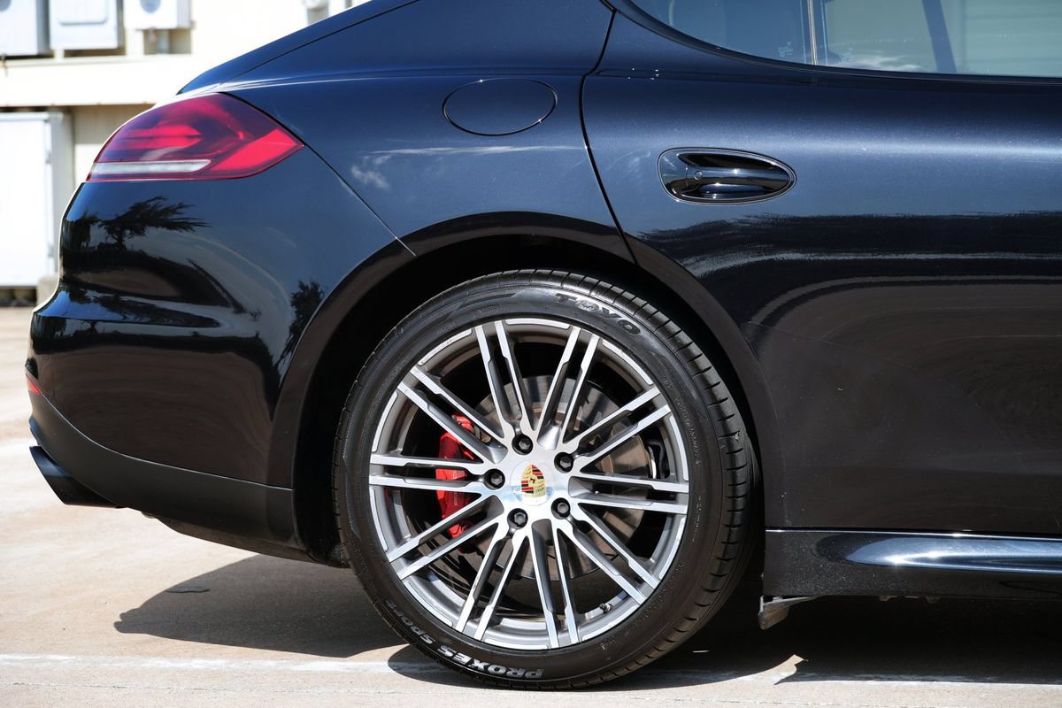 Used 2015 Porsche Panamera GTS w/ Premium Package Plus AWD/4WD image 36