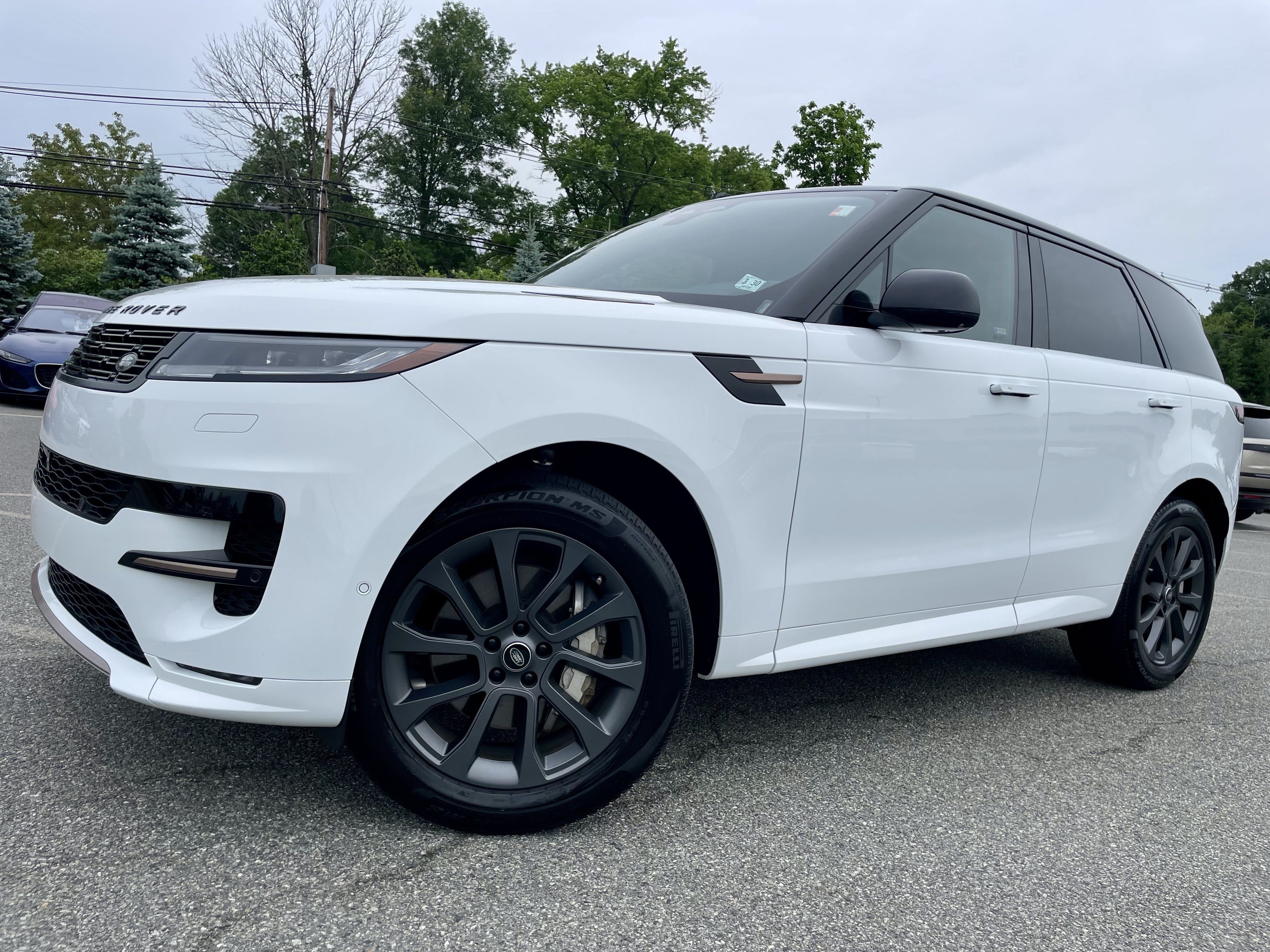Certified 2025 Land Rover Range Rover Sport Dynamic SE AWD/4WD image 36