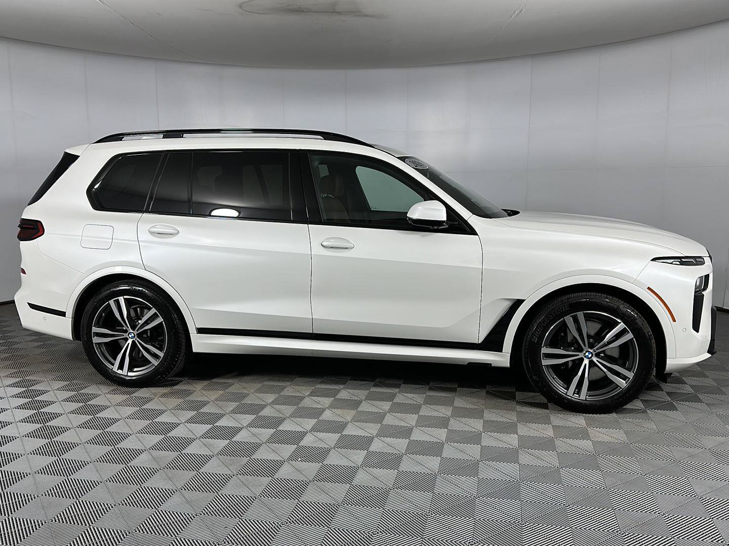 Used 2026 BMW X7 xDrive40i w/ Executive Package AWD/4WD image 34