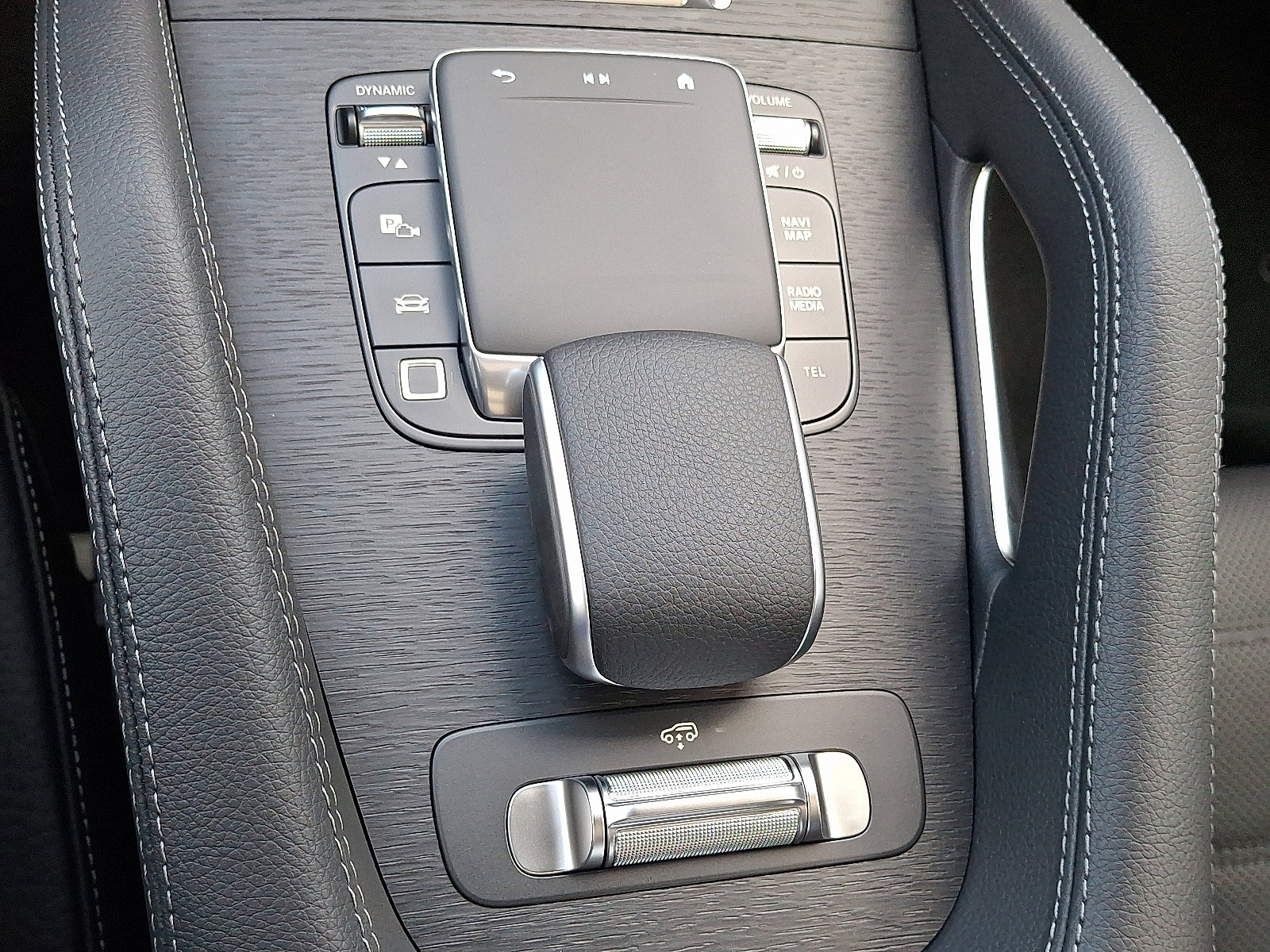 New 2026 Mercedes-Benz GLS 450 4MATIC image 15