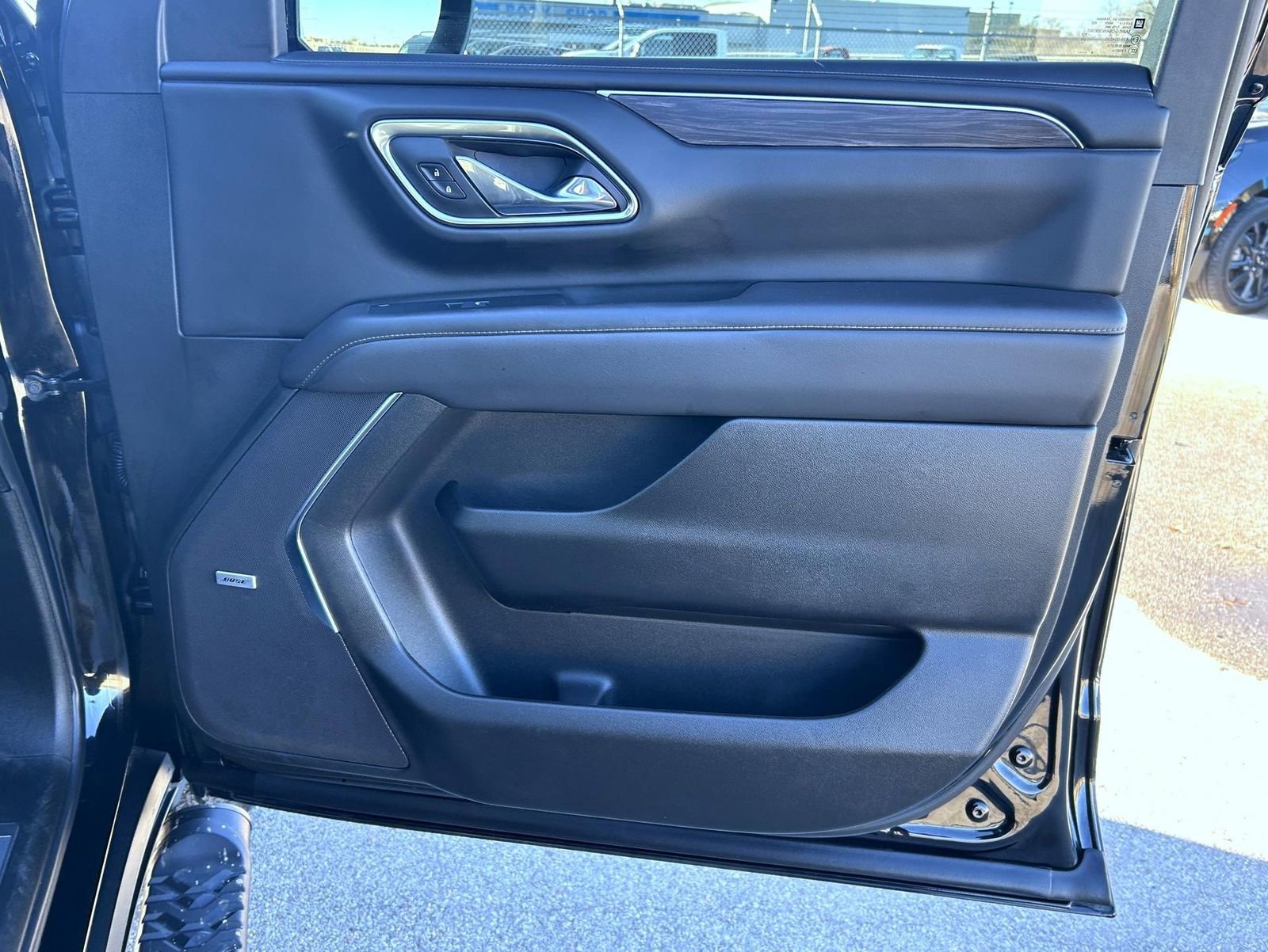 Used 2024 Chevrolet Tahoe Z71 w/ Luxury Package image 15