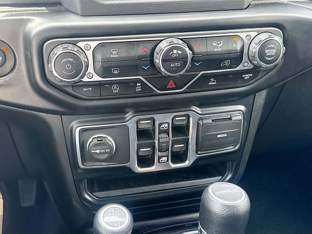 Used 2022 Jeep Gladiator Sport image 17