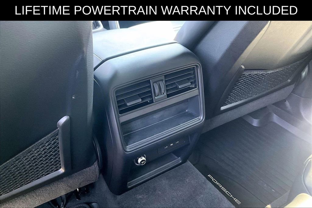 Used 2024 Porsche Cayenne S image 26