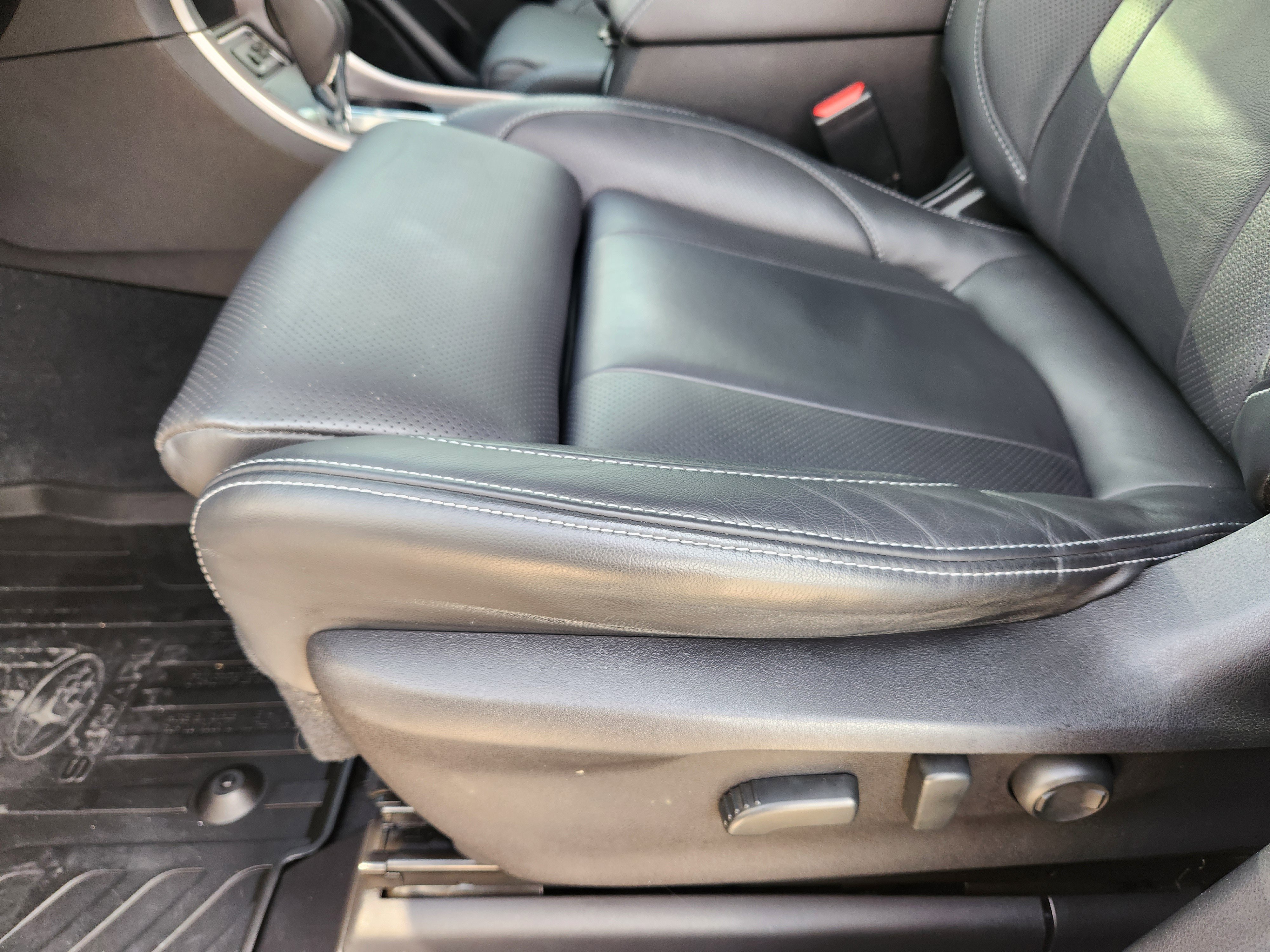 Used 2020 Subaru Ascent Limited w/ Technology Package image 26