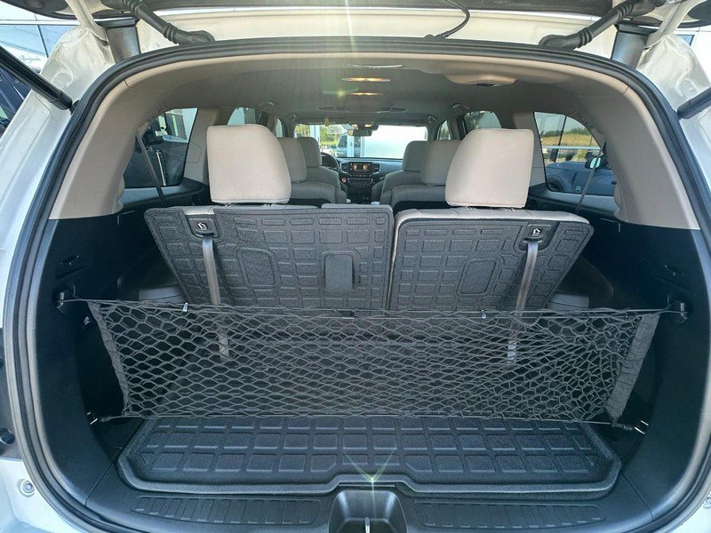 Used 2021 Honda Pilot Touring image 17