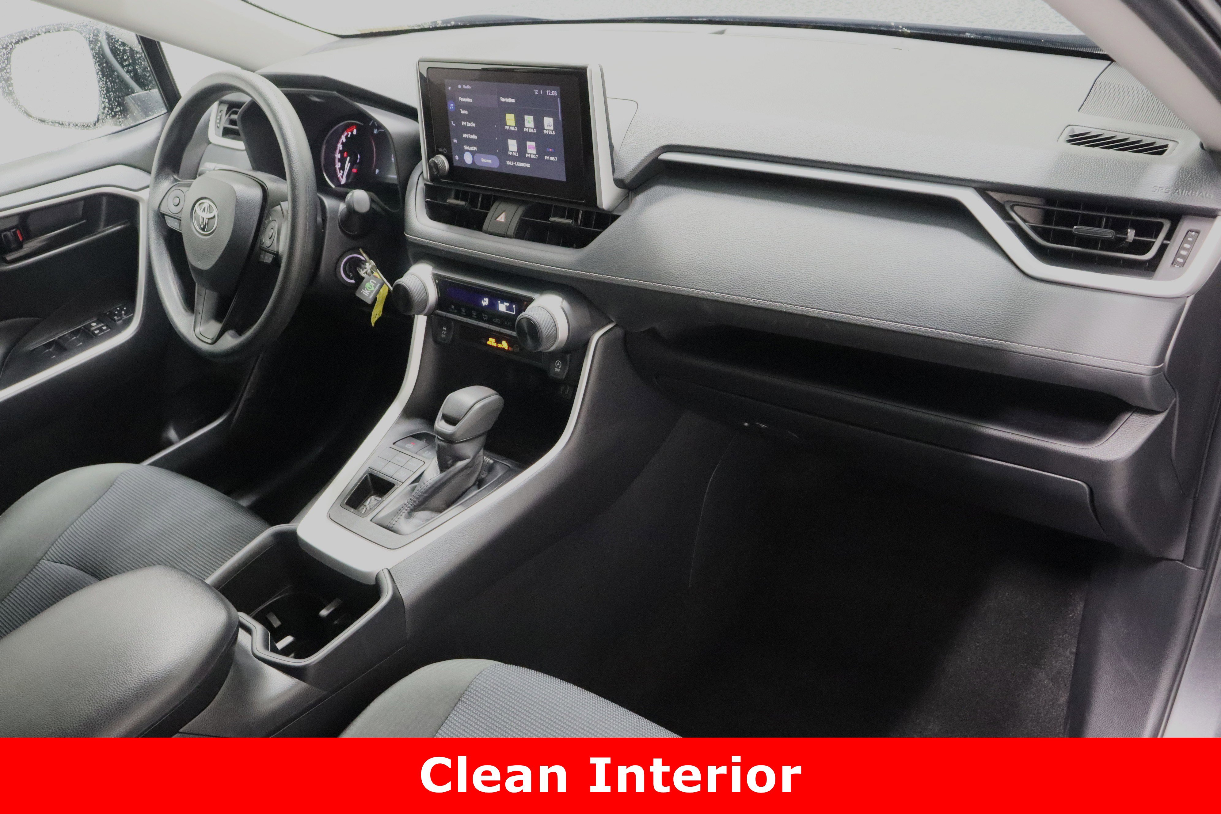 Used 2024 Toyota RAV4 LE image 32