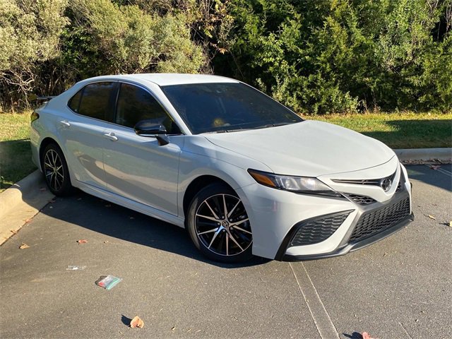Used 2024 Toyota Camry SE