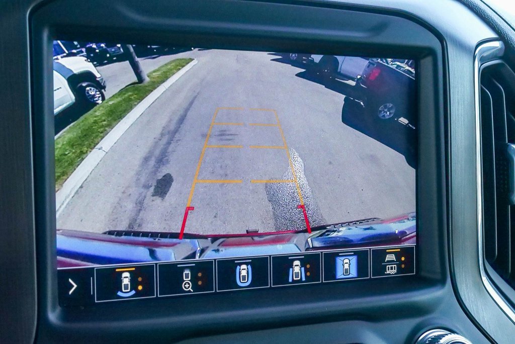 Used 2020 GMC Sierra 2500 AT4 w/ Technology Package image 24