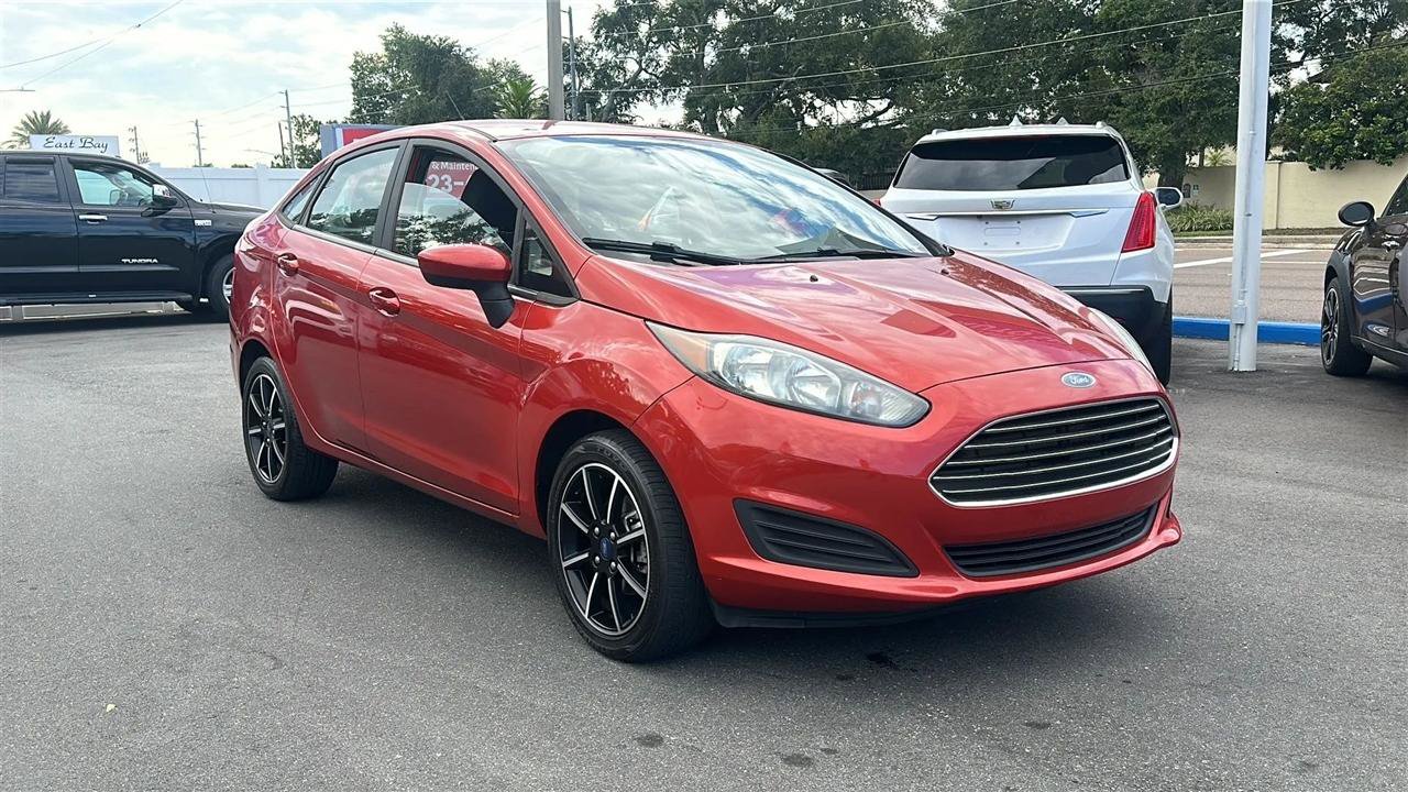 Used 2018 Ford Fiesta SE FWD image 4