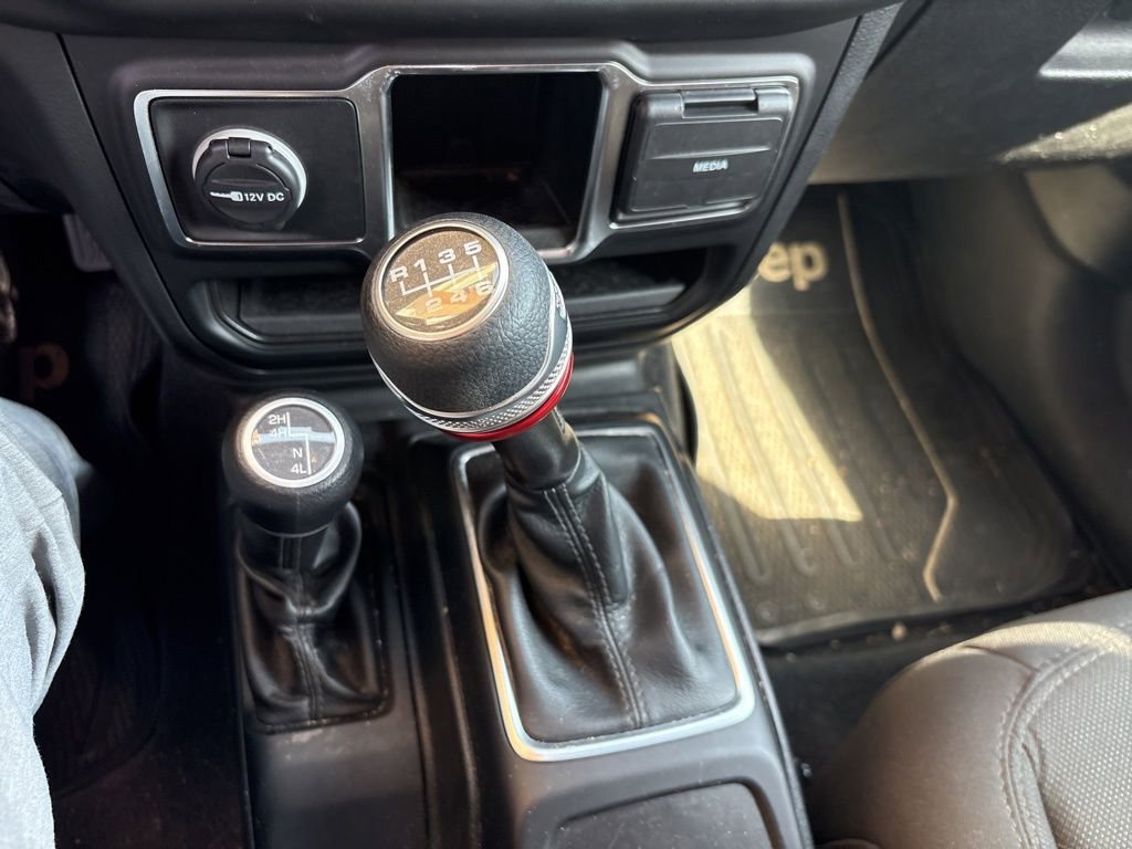 Used 2021 Jeep Wrangler Sport image 18