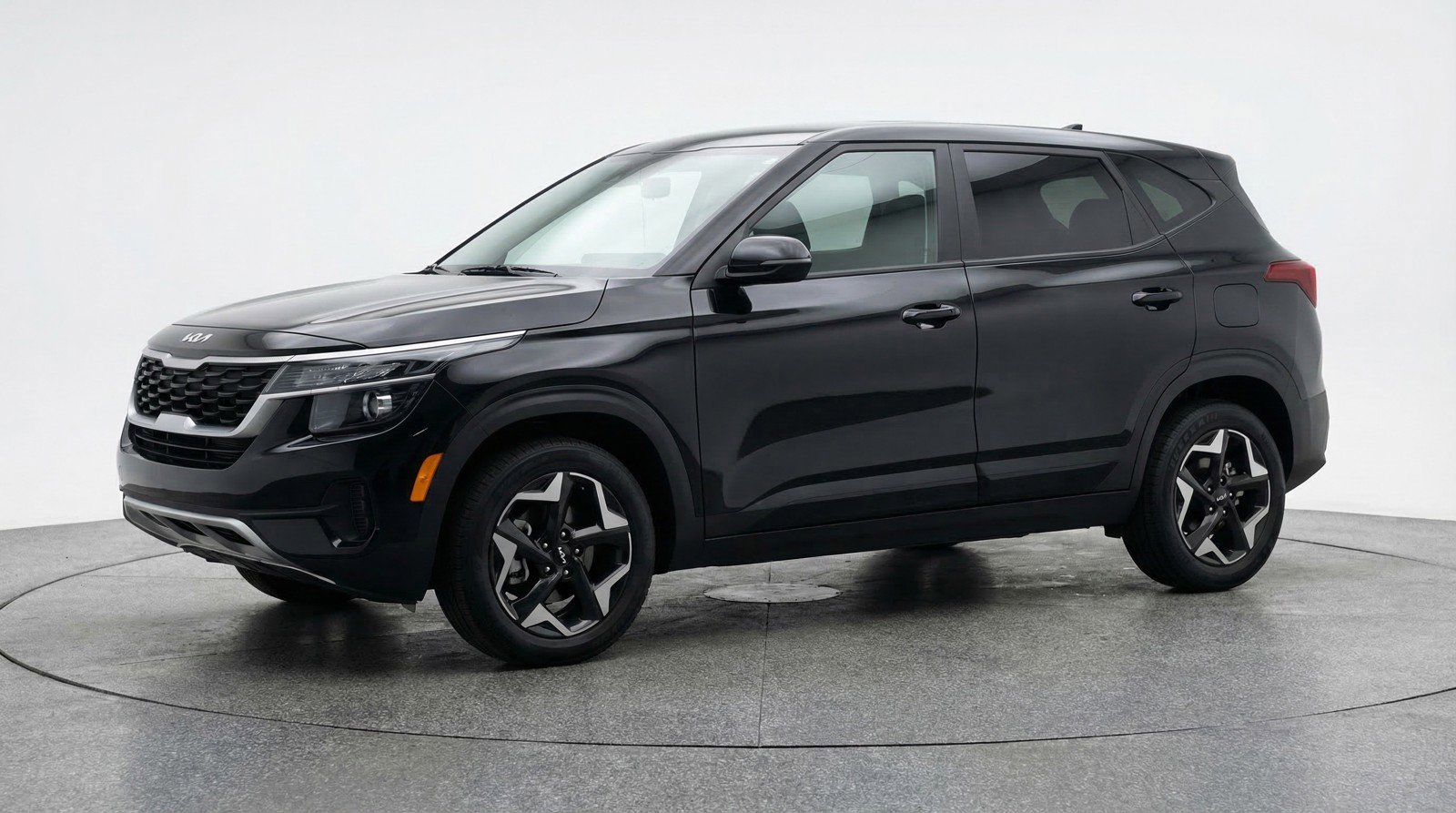 Used 2025 Kia Seltos S FWD image 3