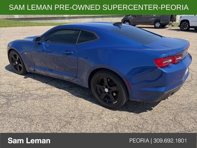 Used 2019 Chevrolet Camaro LT w/ Technology Package RWD image 3