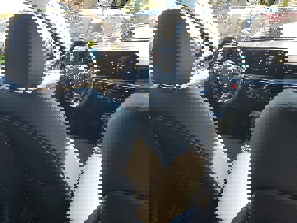 New 2026 Kia K5 EX image 13