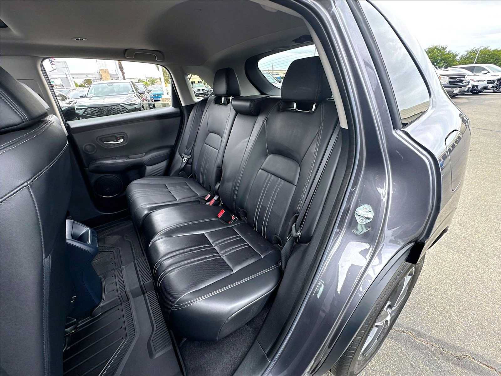 Used 2023 Honda HR-V EX-L image 28