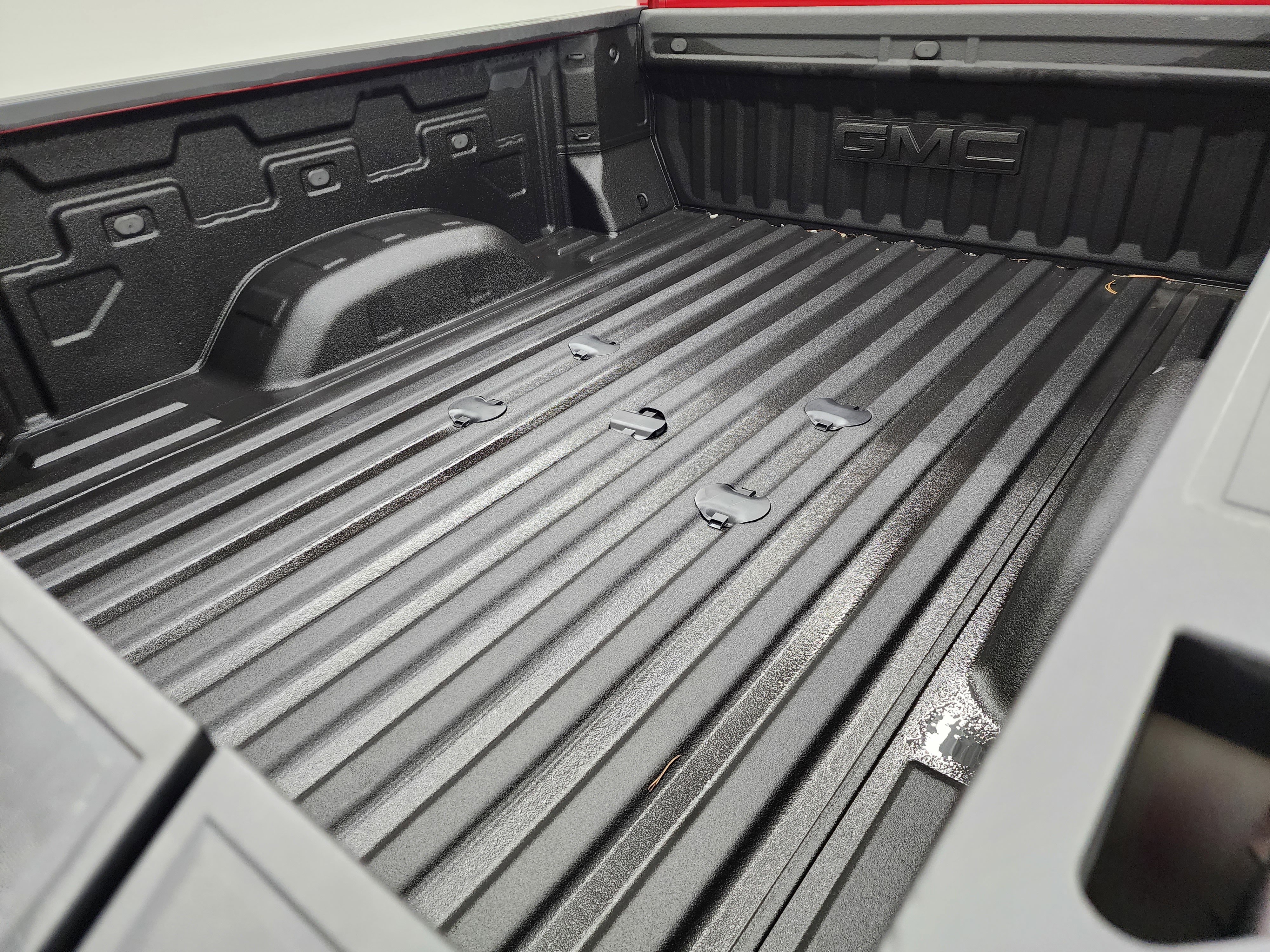 Used 2024 GMC Sierra 2500 SLE w/ SLE Value Package; image 5