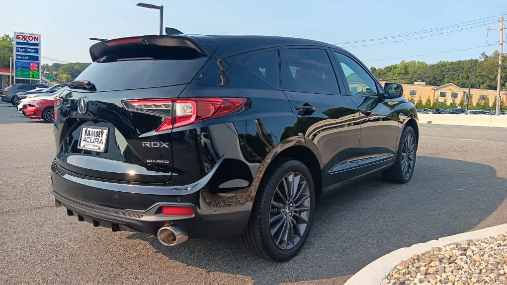 Used 2024 Acura RDX w/ Advance Package AWD/4WD image 5