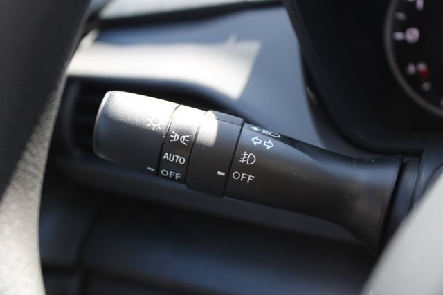 New 2026 Subaru Crosstrek 2.5i Premium AWD/4WD image 32