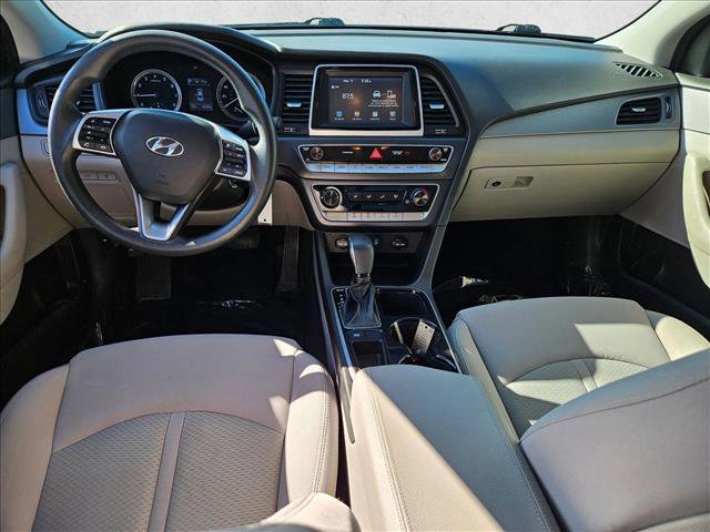 Used 2019 Hyundai Sonata SE w/ Cargo Package FWD image 16