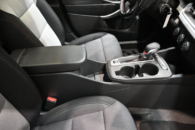 New 2026 Chevrolet Trax RS w/ Sunroof Package FWD image 20