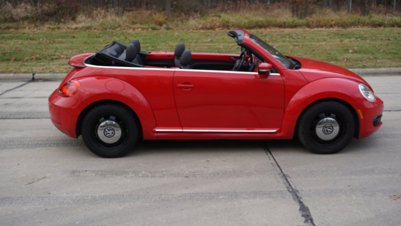 Used 2014 Volkswagen Beetle 2.5 image 6