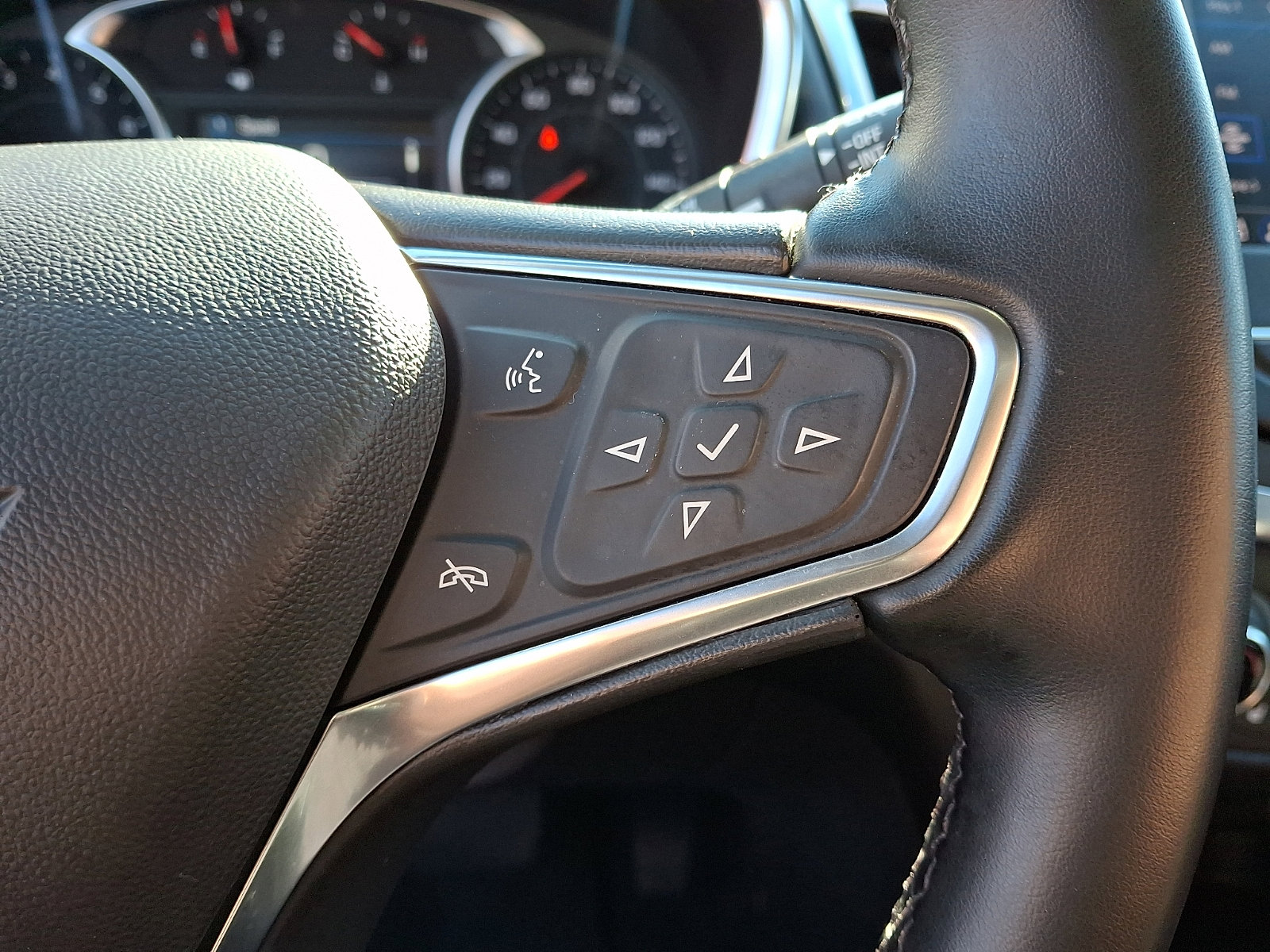 Certified 2024 Chevrolet Equinox LT image 23