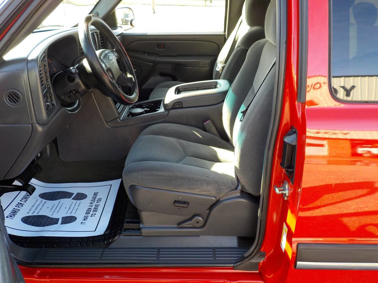 Used 2006 Chevrolet Silverado 1500 LT w/ Light Duty Power Package image 11