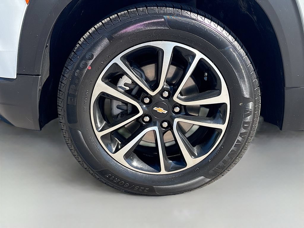 Used 2025 Chevrolet TrailBlazer LT AWD/4WD image 28