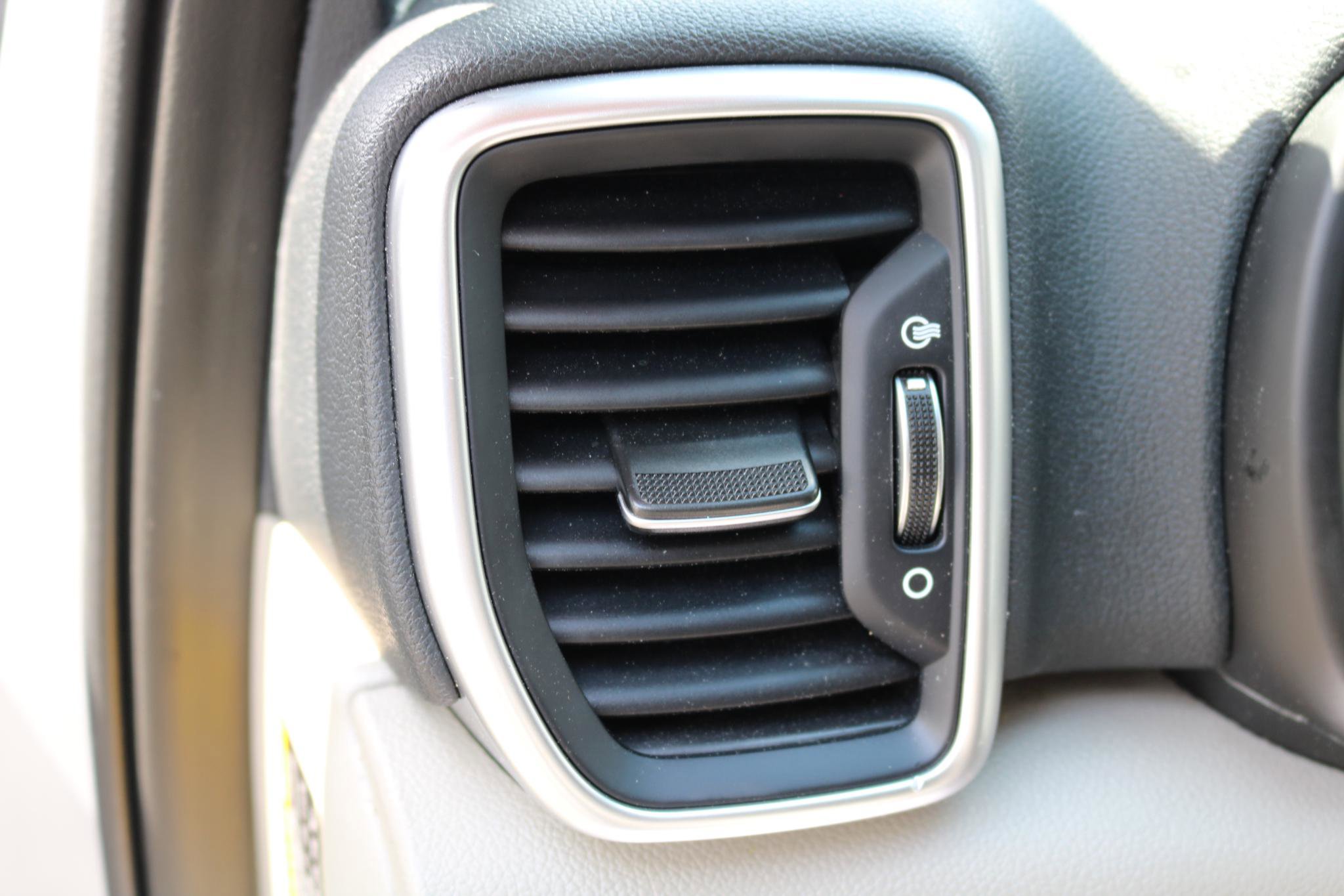 Used 2020 Kia Sportage LX FWD image 17