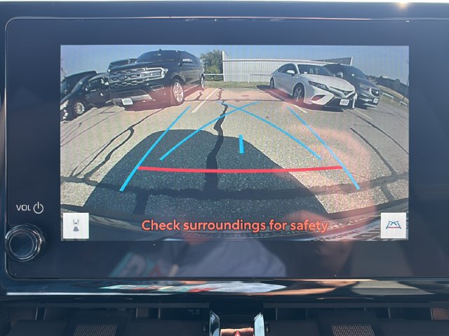 Used 2023 Toyota Corolla Cross AWD Hybrid w/ Convenience Package image 28