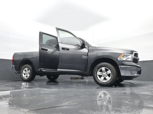 Used 2017 RAM 1500 ST w/ SXT Appearance Group AWD/4WD image 29