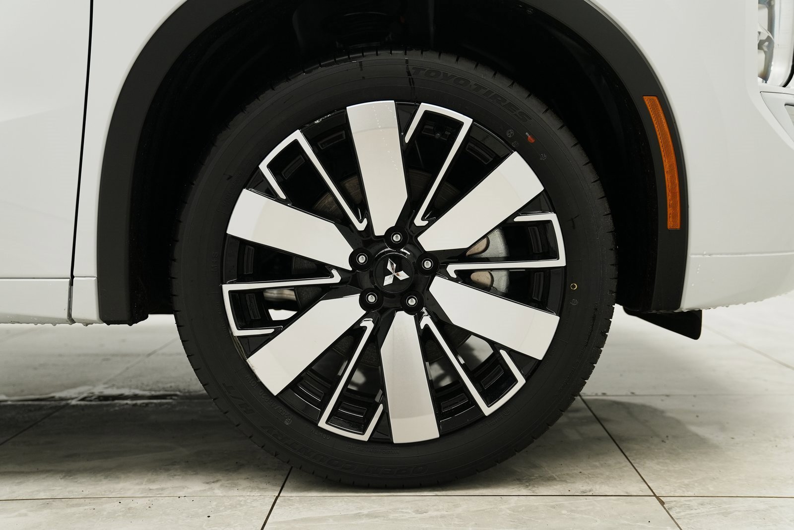 New 2025 Mitsubishi Outlander SEL image 40