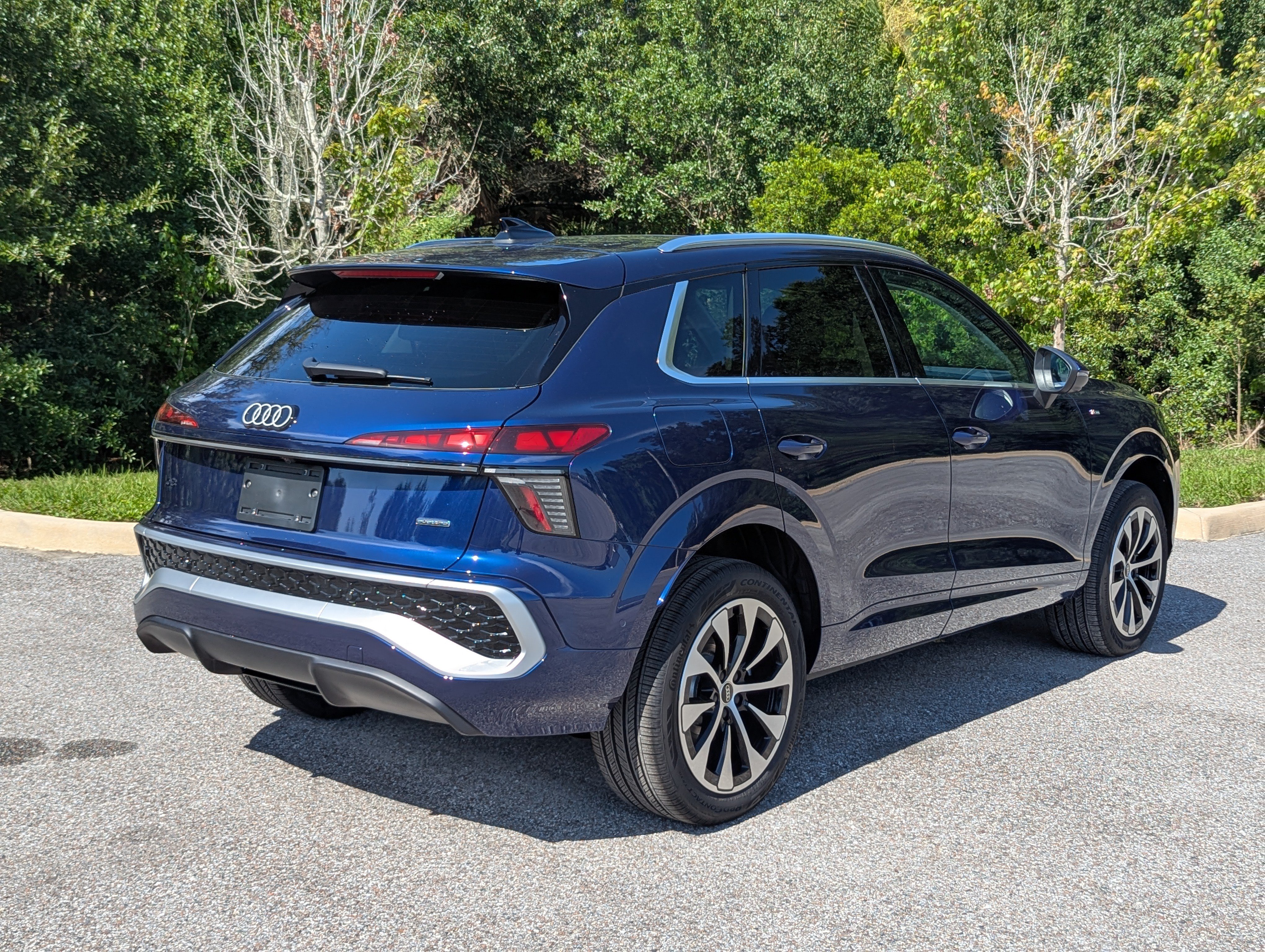 New 2026 Audi Q3 quattro 2.0T AWD/4WD image 7
