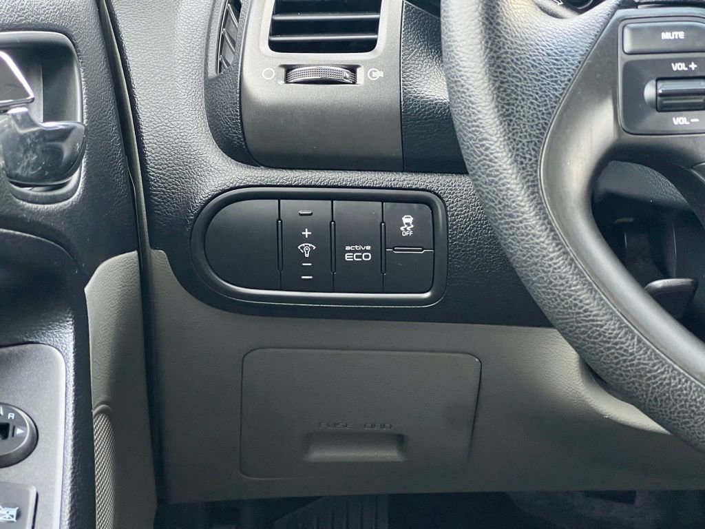 Used 2014 Kia Forte LX image 28
