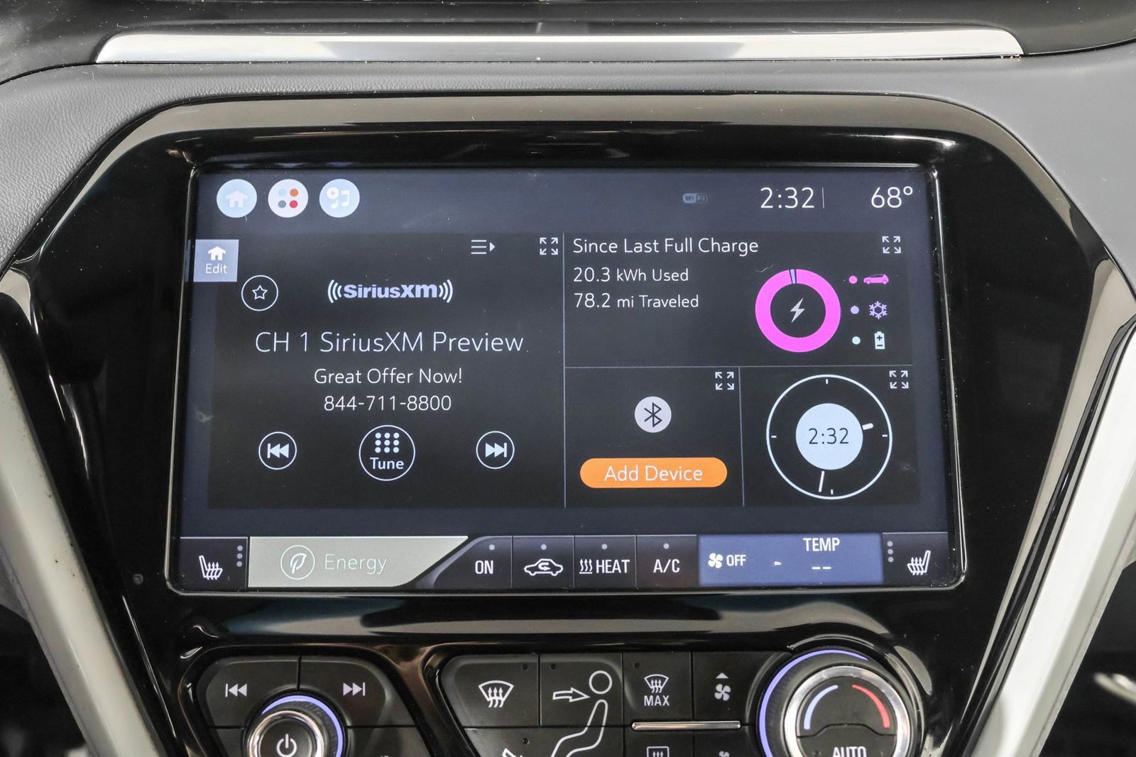 Used 2019 Chevrolet Bolt Premier w/ Infotainment Package image 29