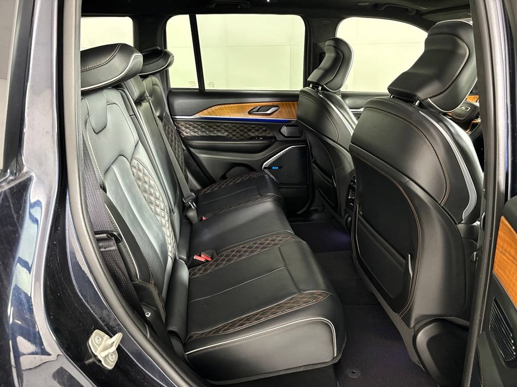 Used 2023 Jeep Grand Cherokee Summit AWD/4WD image 49