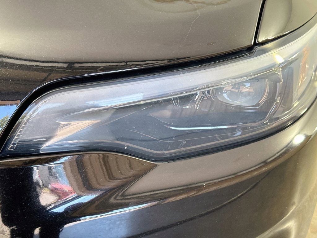 Used 2019 Jeep Cherokee Latitude Plus FWD image 38
